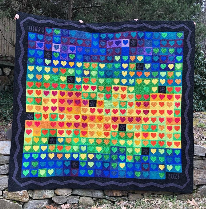 Noni Smith  Have you ever struggled to finish a quilt just the way you planned? Of course! Noni designed this temperature quilt in EQ8, but ended up making some changes to how she quilted it. The end result turned out so lovely! See more of Noni's work on her Instagram, @noni_makes!